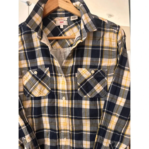 Women's Levi's Plaid Button Down Shirt Size S Blue Yellow - Picture 3 of 4